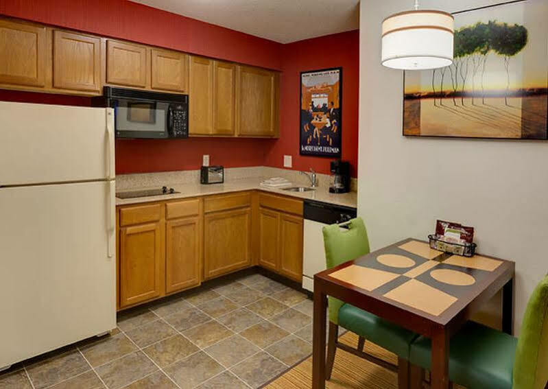 Residence Inn By Marriott Boston Brockton/Easton Екстер'єр фото